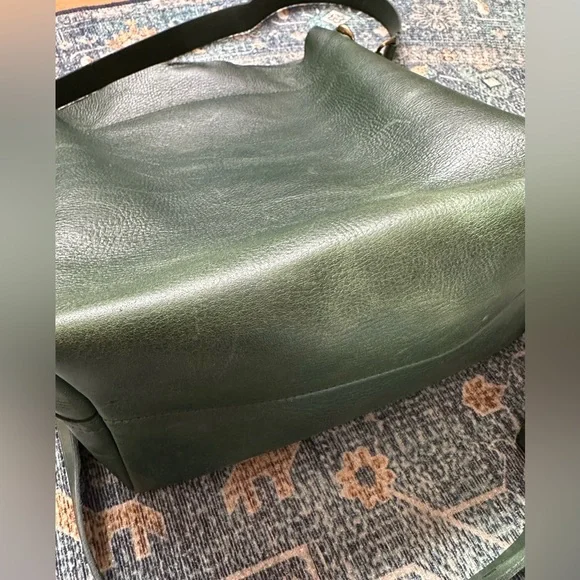 Madewell Transport Bucket Bag in Bottle Green 💚 - Picture 5 of 12